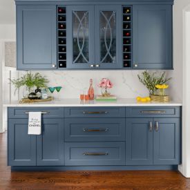 blue-cabinets-gold-handles-kitchen-design