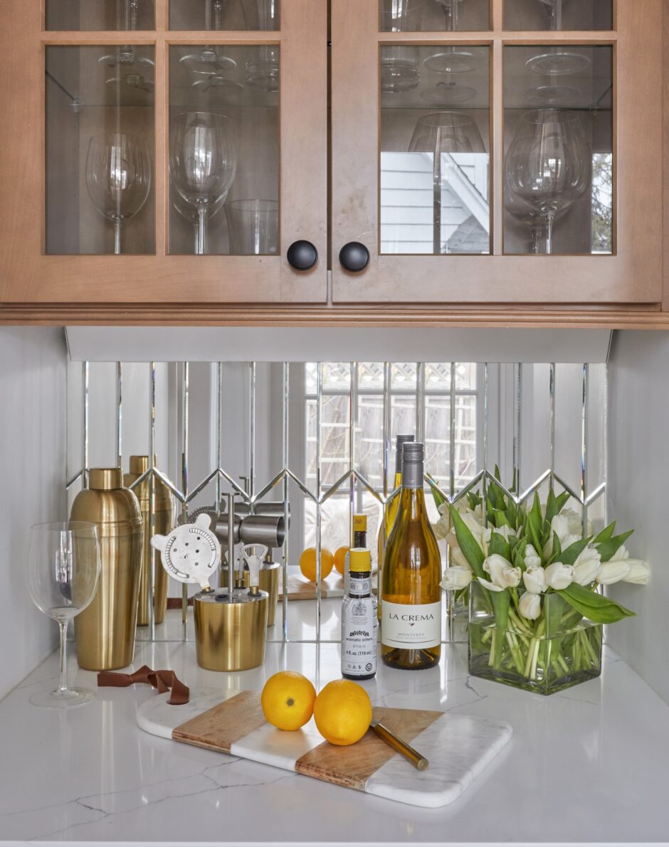 Kitchen Bar Area Cutting Board Glass Storage